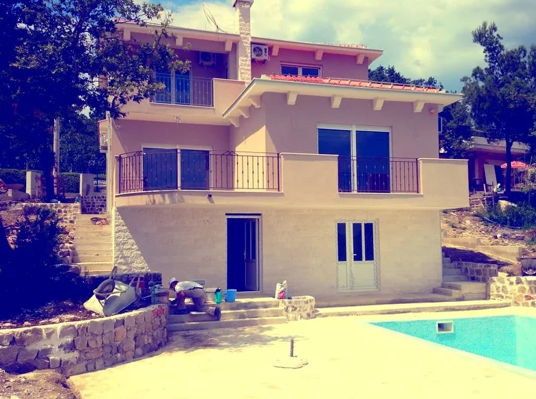 Casa 3 habitaciones 227 m² Herceg Novi, Montenegro