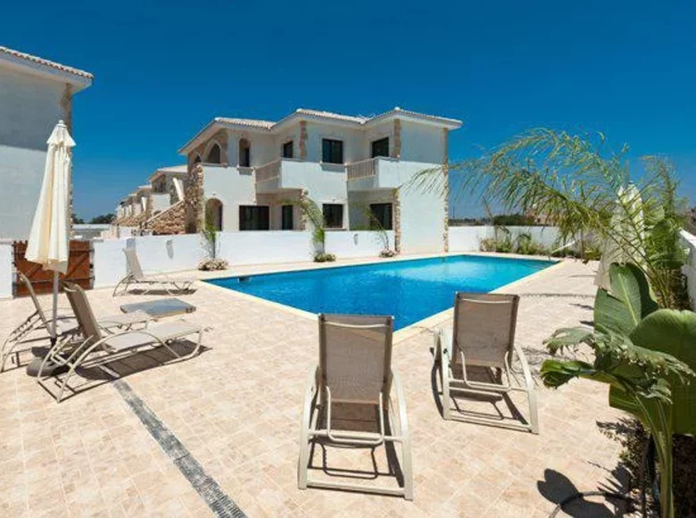 Mieszkanie 3 pokoi 139 m² Avgorou, Cyprus