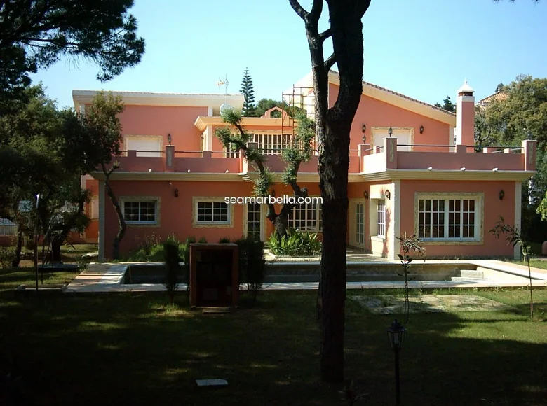 5-Schlafzimmer-Villa  Marbella, Spanien