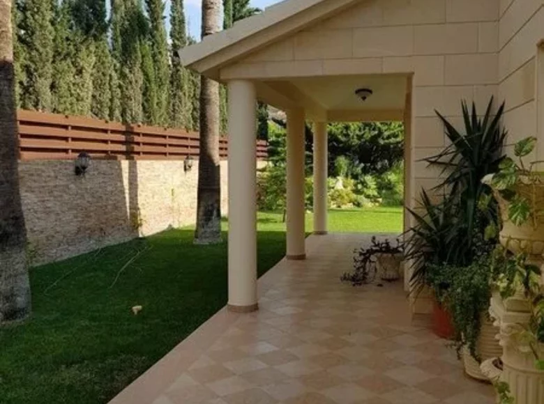 5 bedroom house 485 m² Armenochori, Cyprus