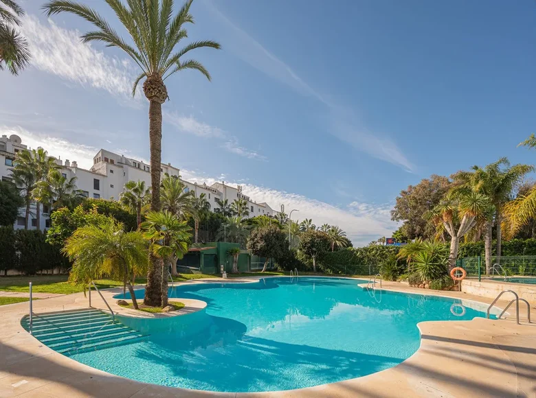 3 bedroom apartment 209 m² Marbella, Spain