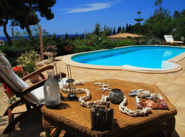 4 bedroom Villa 285 m² Douroufi, Greece