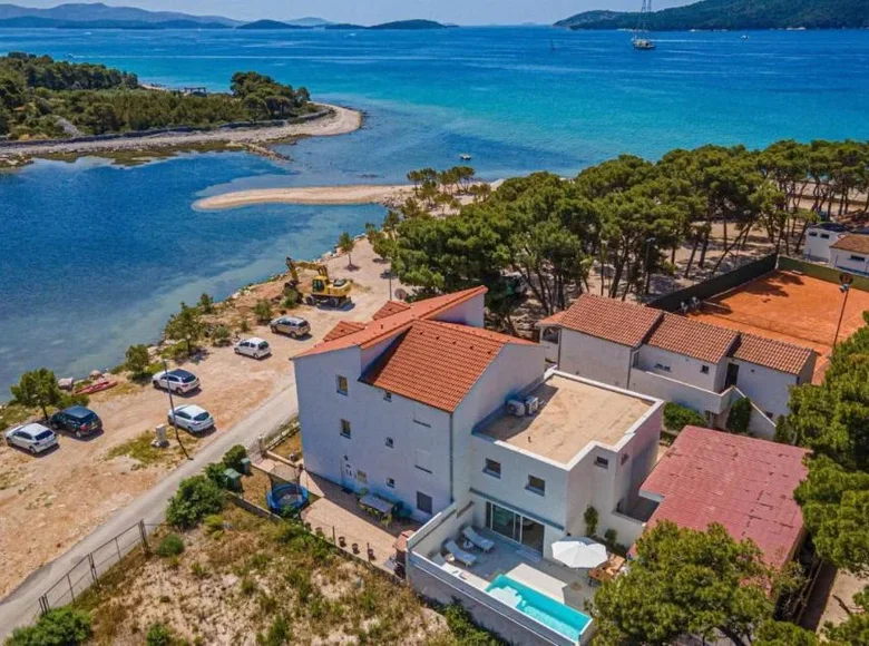 Hotel 470 m² in Sibenik, Croatia