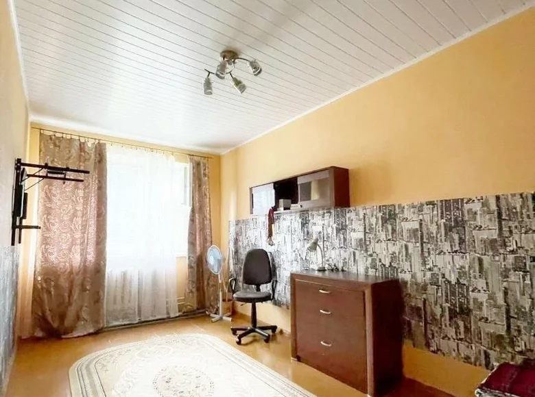 Mieszkanie 4 pokoi 84 m² Pleszczenice, Białoruś