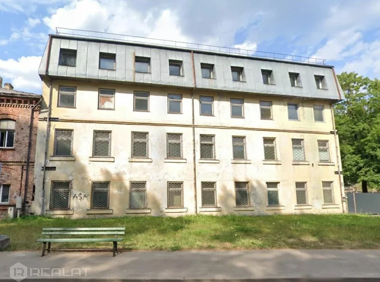 Haus 32 Zimmer 1 636 m² Riga, Lettland