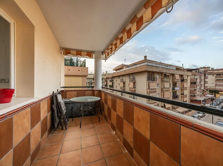 Квартира 3 спальни 100 м² Михас, Испания