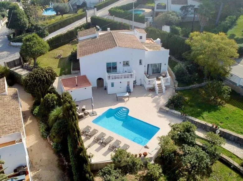 villa de 5 dormitorios 350 m² Jávea, Španjolska