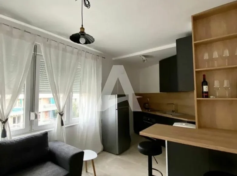 Wohnung 1 Schlafzimmer 31 m² Tivat, Montenegro