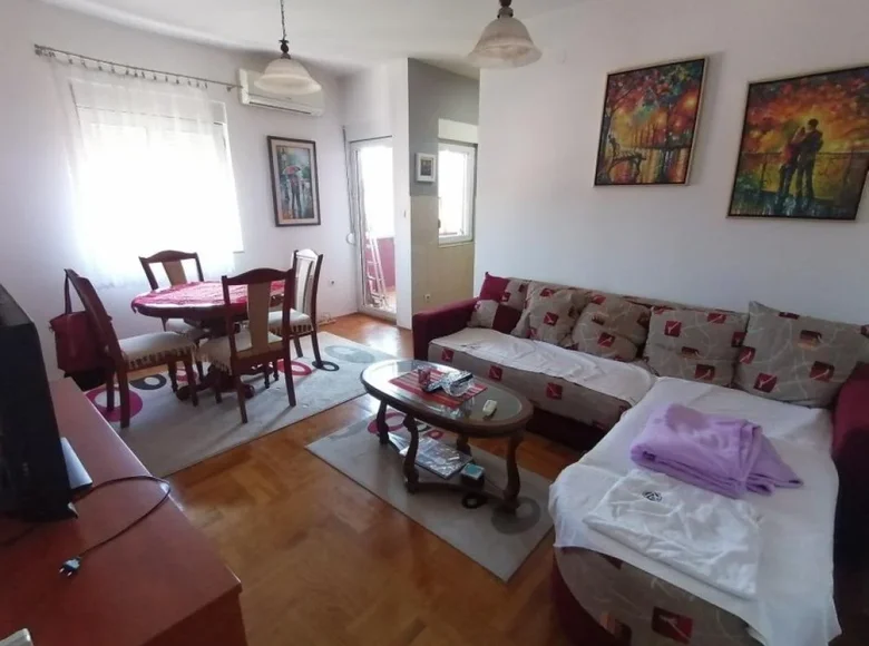 2 bedroom apartment 58 m² Podgorica, Montenegro