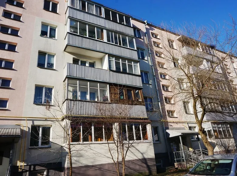 Mieszkanie 2 pokoi 47 m² Mińsk, Białoruś