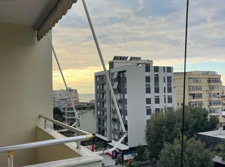 Mieszkanie 1 pokój 110 m² Bashkia Durres, Albania