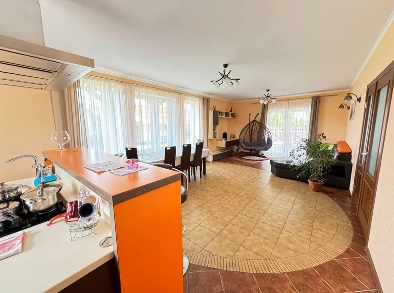 Ferienhaus 328 m² Karobcycy, Belarus