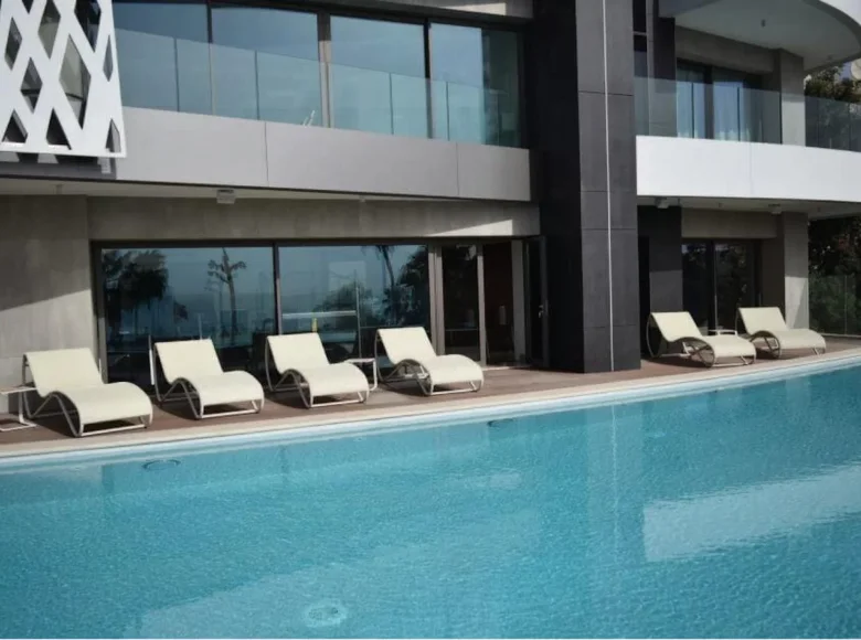 Apartamento 4 habitaciones 171 m² Koinoteta Mouttagiakas, Chipre