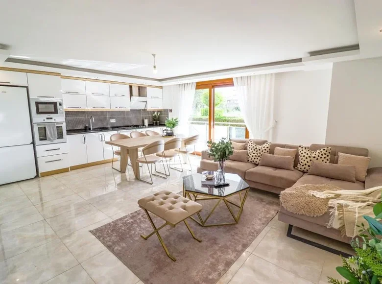 5 bedroom apartment  Alanya, Turkey