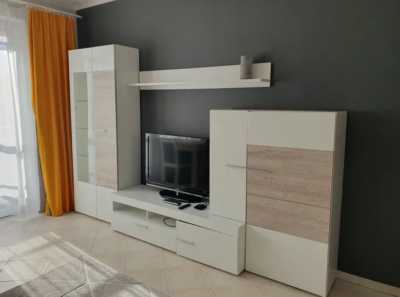 2 room apartment 40 m² in Warsaw, Poland