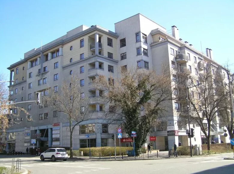 Commercial property 110 m² in Warsaw, Poland