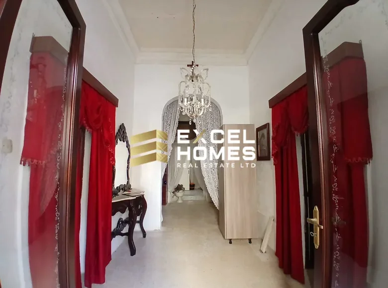 Townhouse 5 bedrooms  Saint Lawrence, Malta