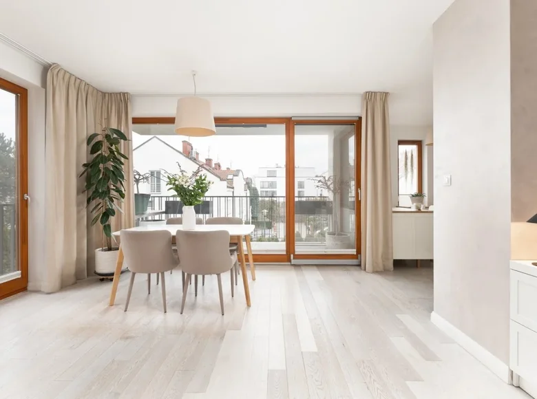 4 room apartment 103 m² Warsaw, Poland