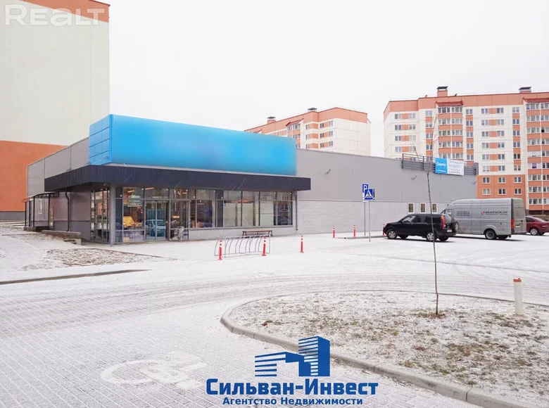 Shop 750 m² in Baranavichy, Belarus