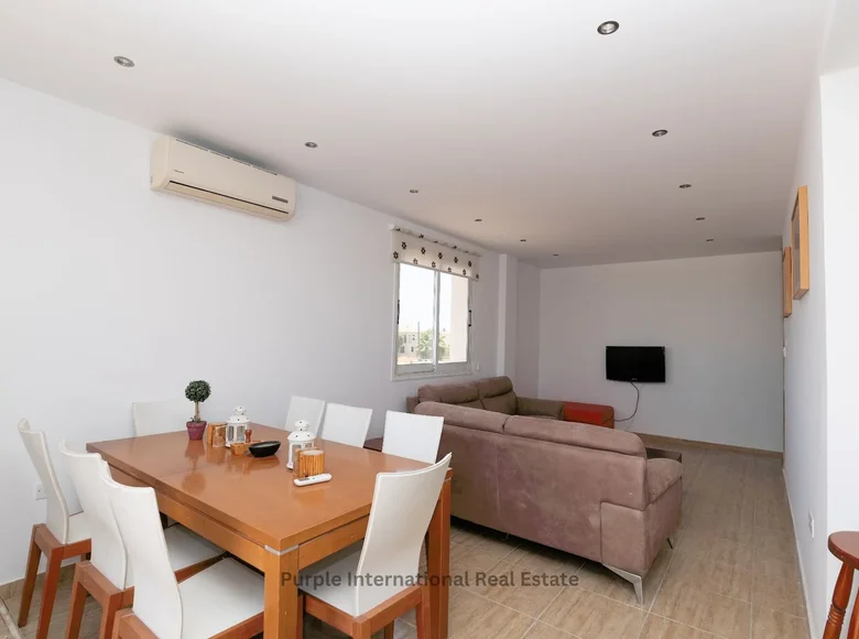 Mieszkanie 2 pokoi 77 m² Ajia Napa, Cypr