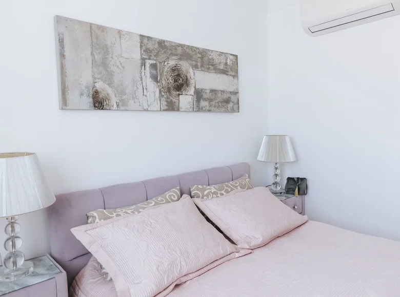 Mieszkanie 4 pokoi 224 m² Manilva, Hiszpania