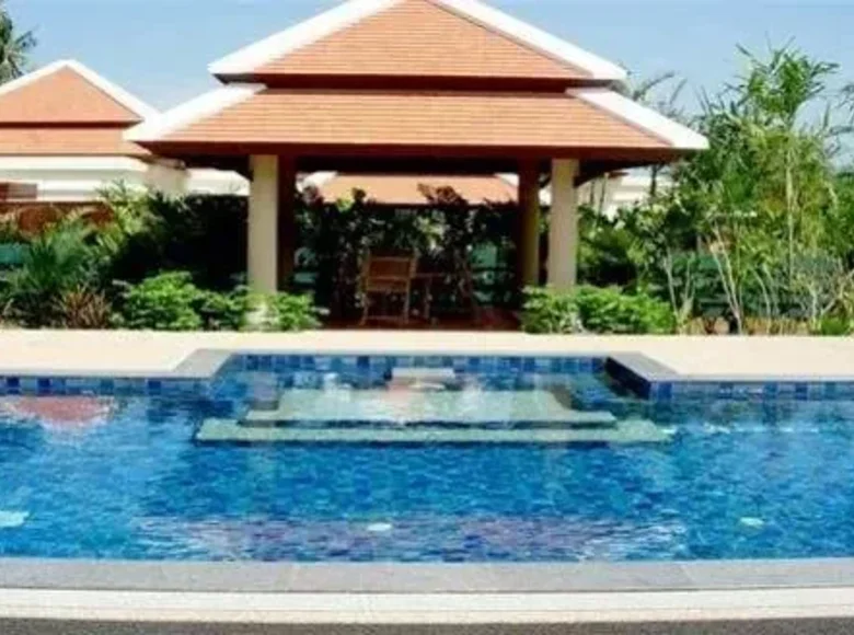 3 bedroom villa 398 m² Phuket, Thailand