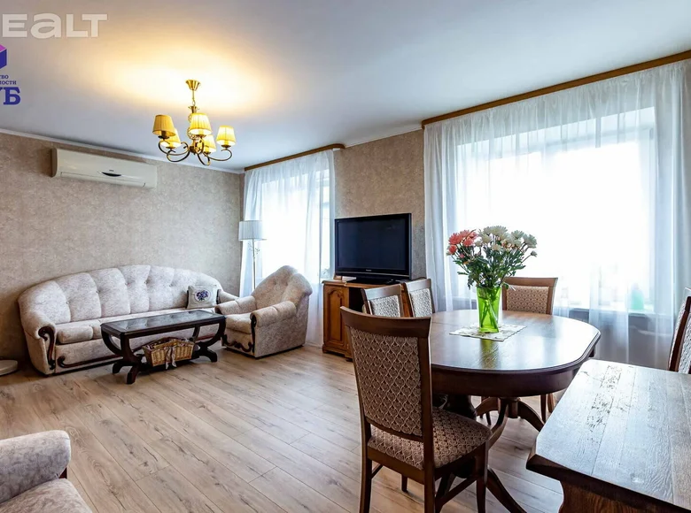 Wohnung 4 Zimmer 127 m² Maladsetschna, Weißrussland