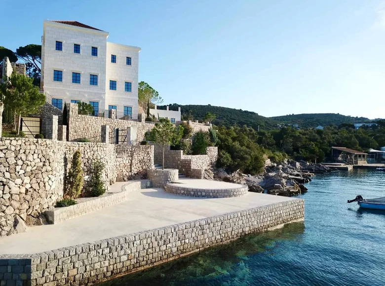 Villa 16 habitaciones 872 m² Montenegro, Montenegro