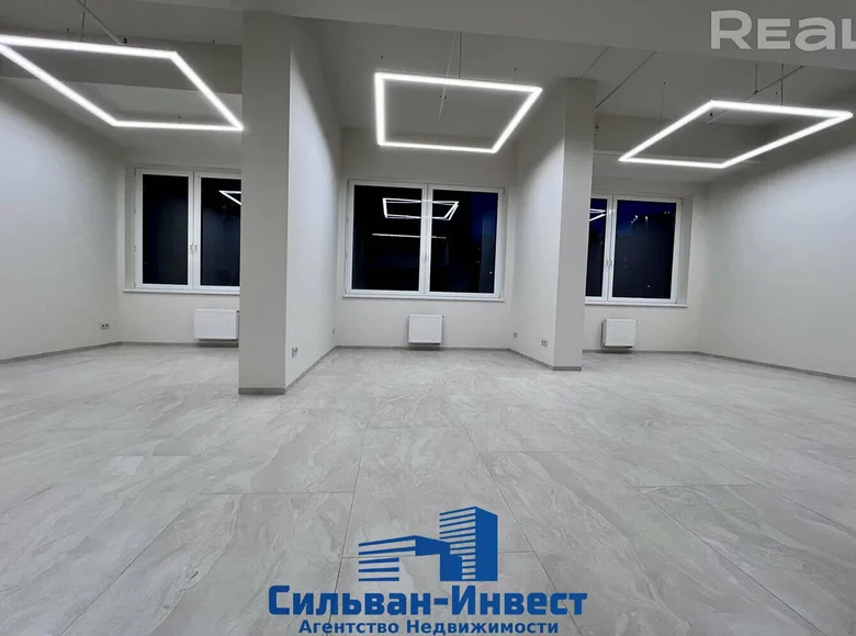 Tienda 66 m² en Minsk, Bielorrusia