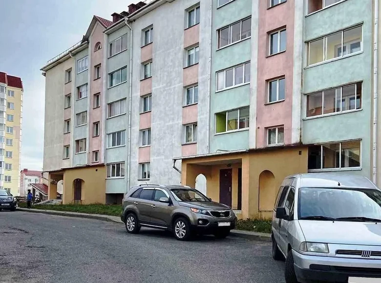 Wohnung 2 zimmer 57 m² Maladsetschna, Weißrussland