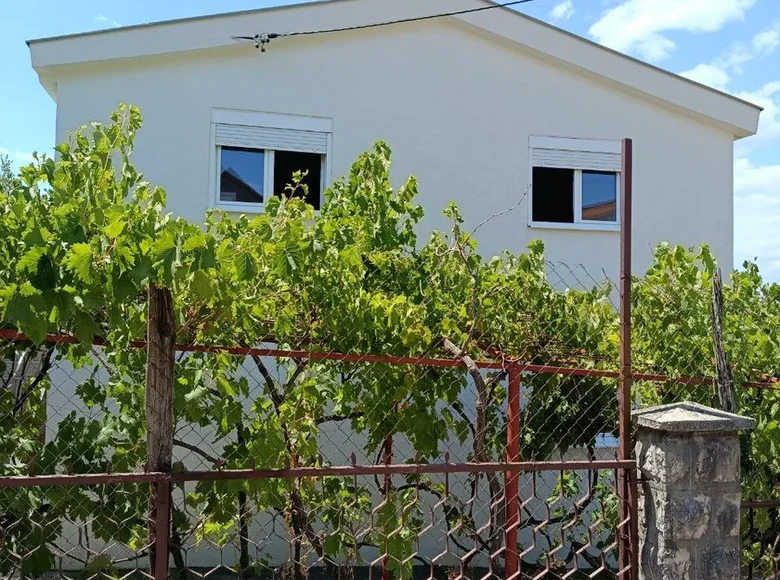 Дом 6 комнат 182 м² Печурице, Черногория