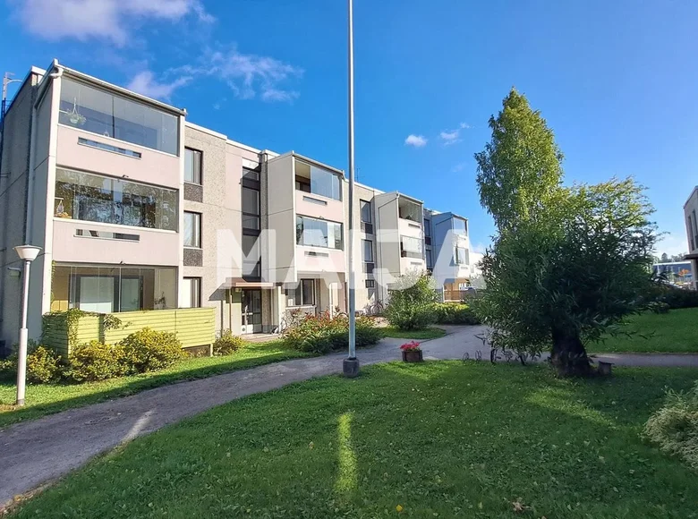 Apartamento 1 habitación 35 m² Jaervenpaeae, Finlandia