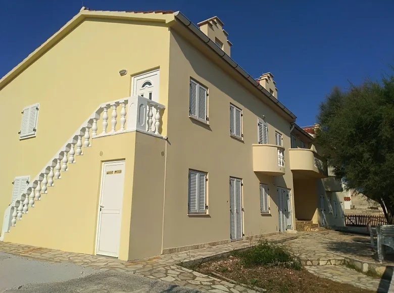 Willa 7 pokojów 398 m² Bashkia Durres, Albania
