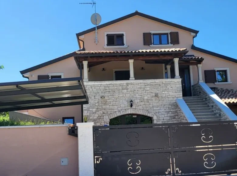 4 bedroom Villa 1 300 m² Opcina Vrsar, Croatia