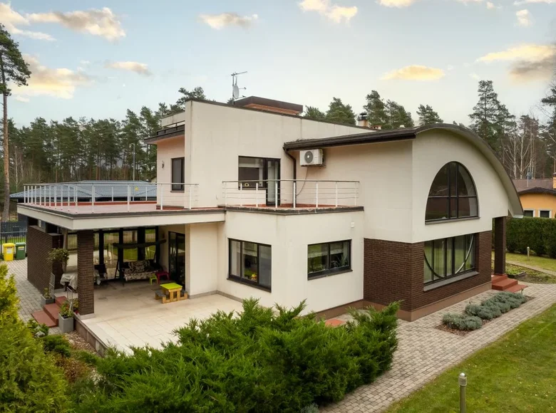 4 bedroom house 478 m² Ropazi, Latvia