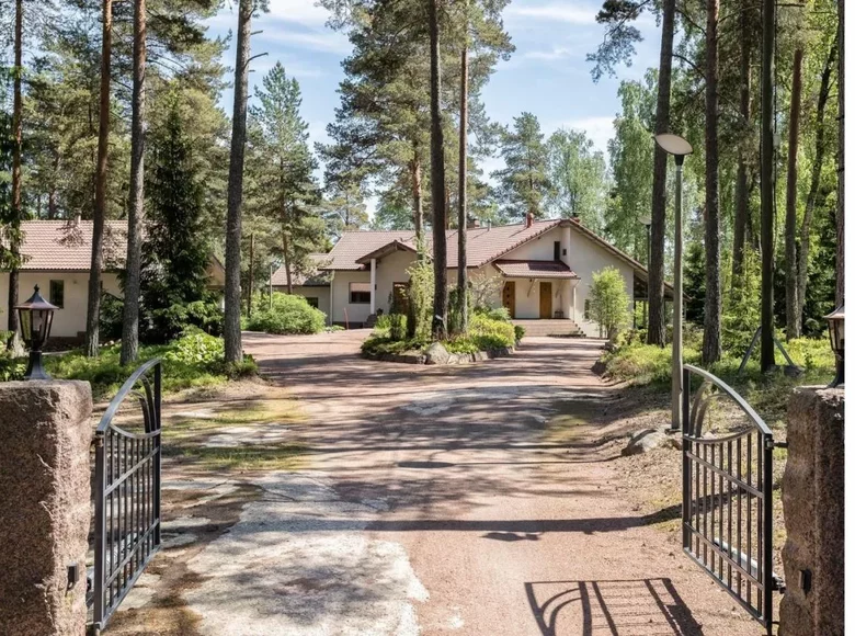 Haus 5 Zimmer 260 m² Kotkan-Haminan seutukunta, Finnland