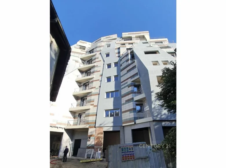 Mieszkanie 2 pokoi 85 m² Tirana, Albania