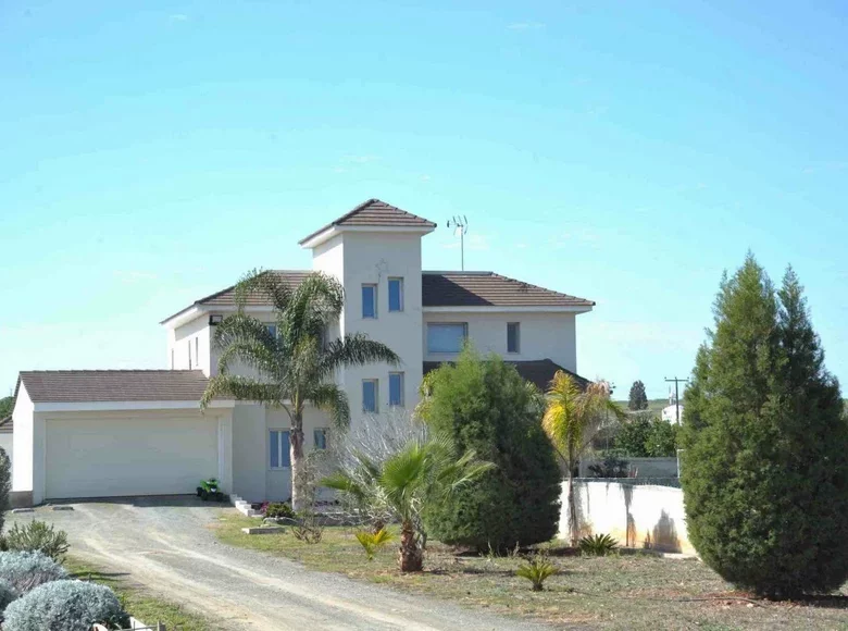 Casa 4 habitaciones 420 m² Palaiometocho, Chipre