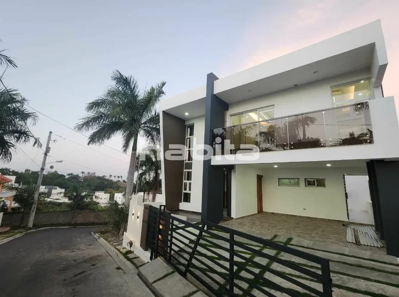 5 bedroom house 372 m² Puerto Plata, Dominican Republic