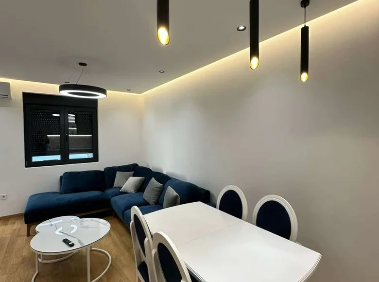 2 bedroom apartment 652 m² in Podgorica, Montenegro