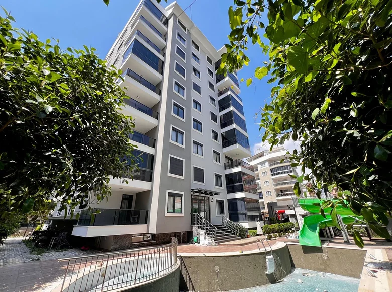 Mieszkanie 2 pokoi 55 m² Muratpasa, Turcja