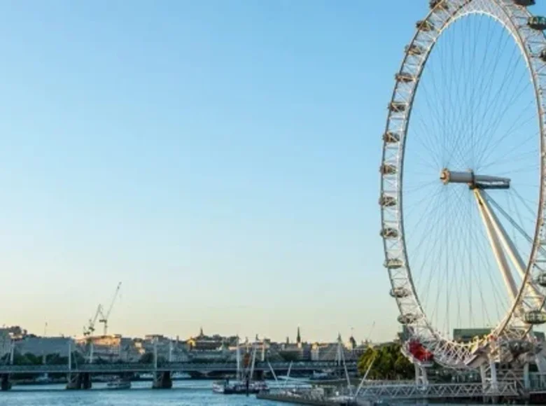 2 bedroom apartment 93 m² London, United Kingdom