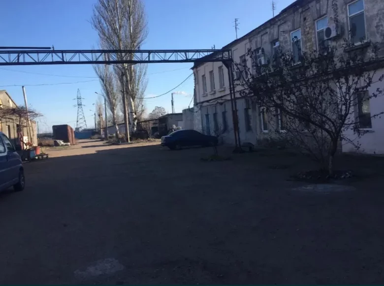 Propriété commerciale 1 200 m² à Odessa, Ukraine