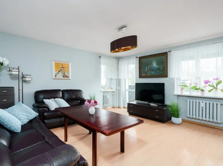 Mieszkanie 3 pokoi 68 m² Września, Polska