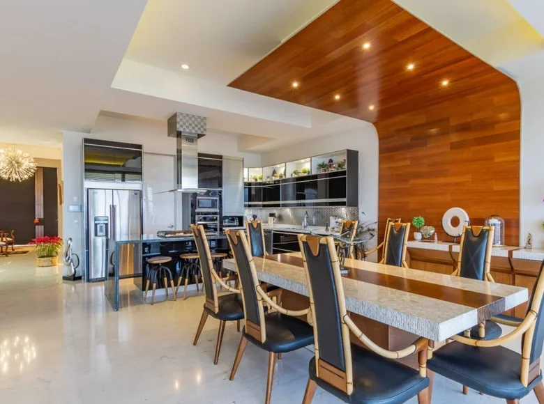 Casa 4 habitaciones 825 m² Interlomas, México