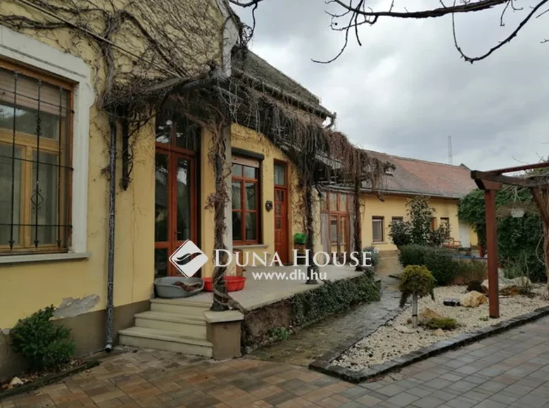 House 262 m² Kecskemeti jaras, Hungary