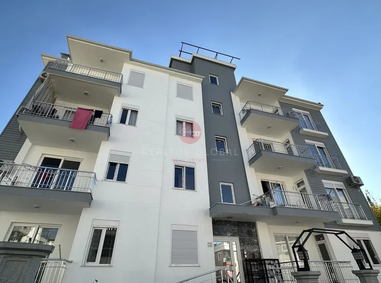 2 bedroom apartment 75 m² Kepez, Turkey