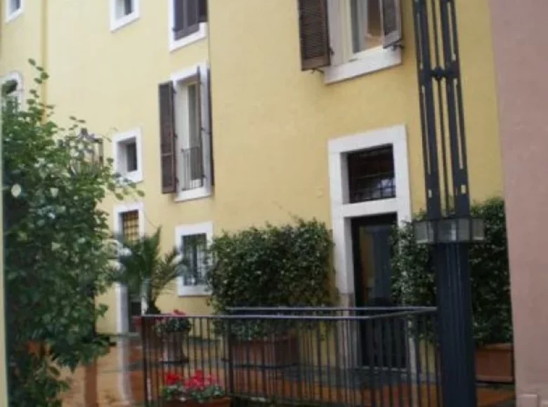 Квартира 5 комнат 220 м² Рим, Италия