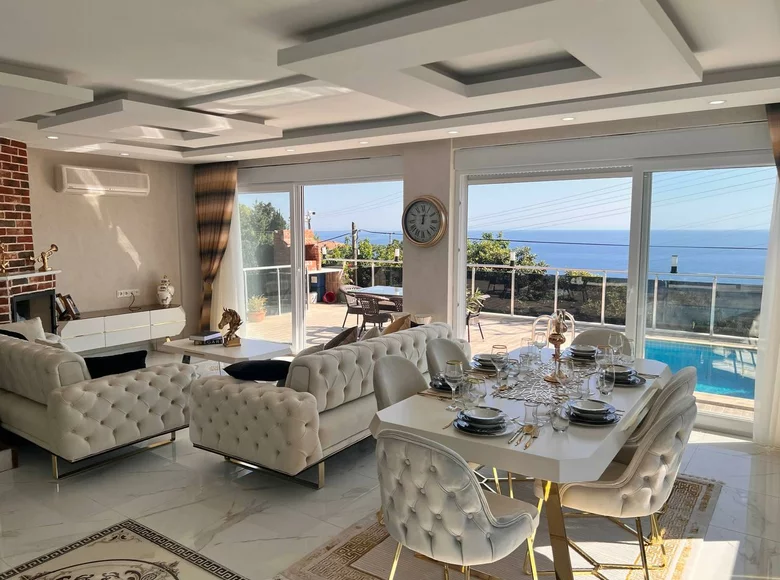 Villa de 4 habitaciones 320 m² Alanya, Turquía