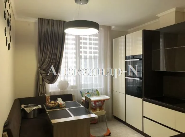 Mieszkanie 2 pokoi 61 m² Odessa, Ukraina